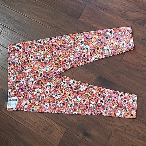 💥3for$12💥 NWT No Boundaries Floral High-rise Crop Pants size XXXL (21) - Picture 2 of 8